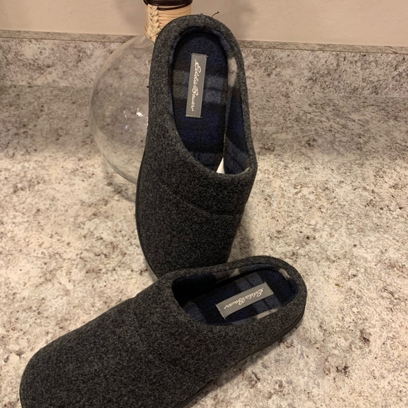 Eddie Bauer slippers size 8 - Picture 2 of 7